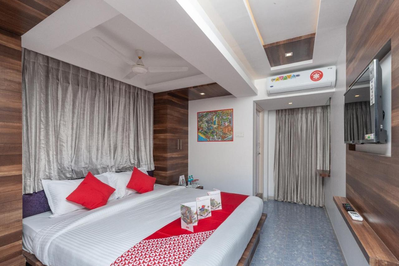 Capital O Admire Suit Hospitality Chennai Exterior photo