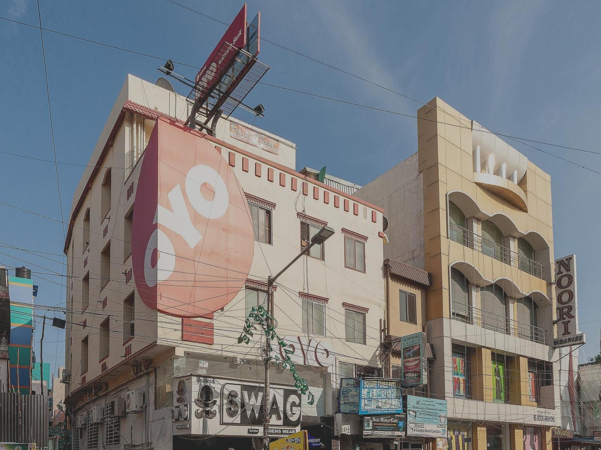 Capital O Admire Suit Hospitality Chennai Exterior photo